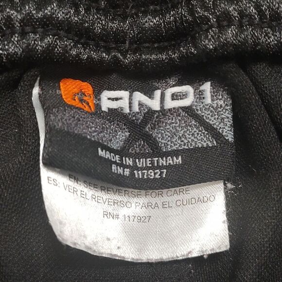 And1 red black athletic basketball shorts  Sz M - Picture 4 of 5